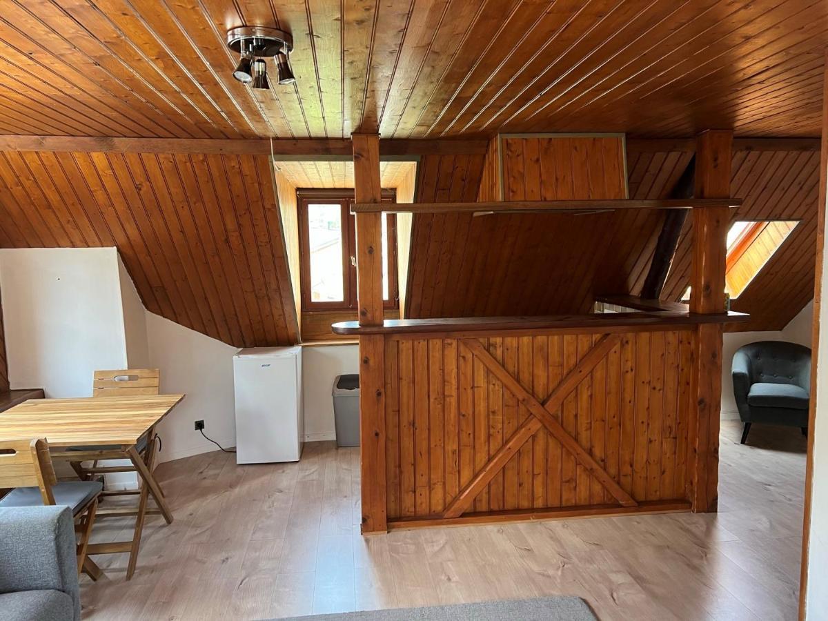 Top Floor Apartment With Mountain Views In The Centre Of Argeles Gazost المظهر الخارجي الصورة